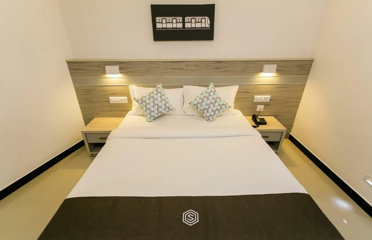 Sapphire Club Metro Hotel Kochi India