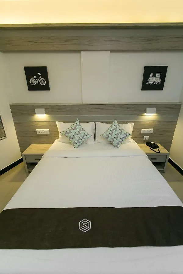Sapphire Club Metro Hotel Kochi