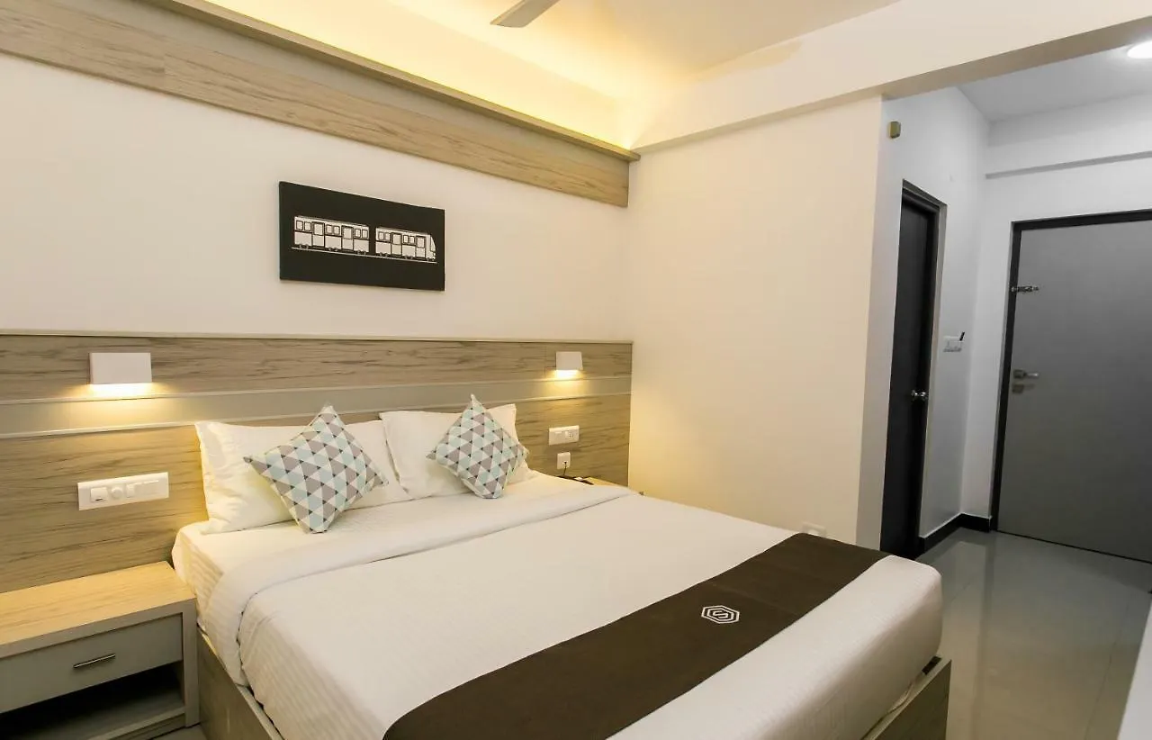 Sapphire Club Metro Hotel Kochi 3*,  India