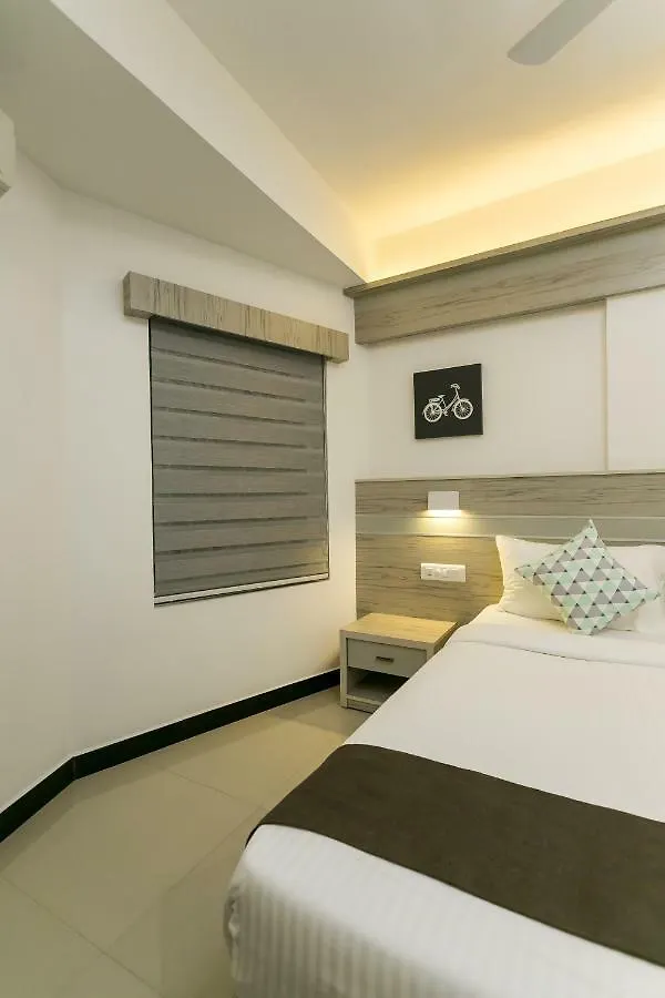 ***  Sapphire Club Metro Hotel Kochi India